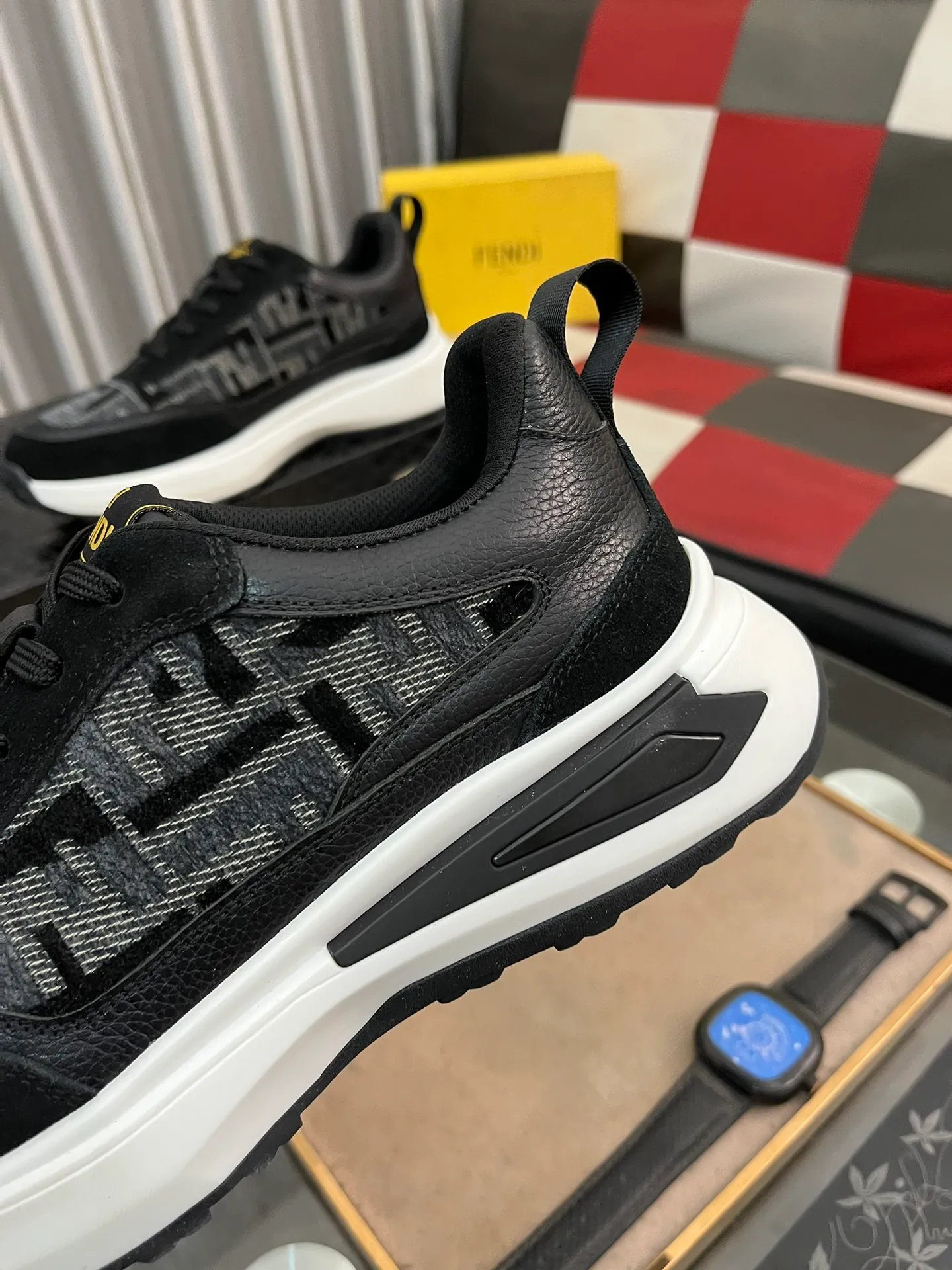 Men's Men's Shoes💰458⌚️⌚️[Fendi] Fendi's latest casual shoes for men! Available at counters simultaneously! Replica. The interior is made of top-grade sheepskin, and the original factory-supplied rubber outsole is used. Leading new fashion concepts. Matching code: 38-443️⃣Colors available